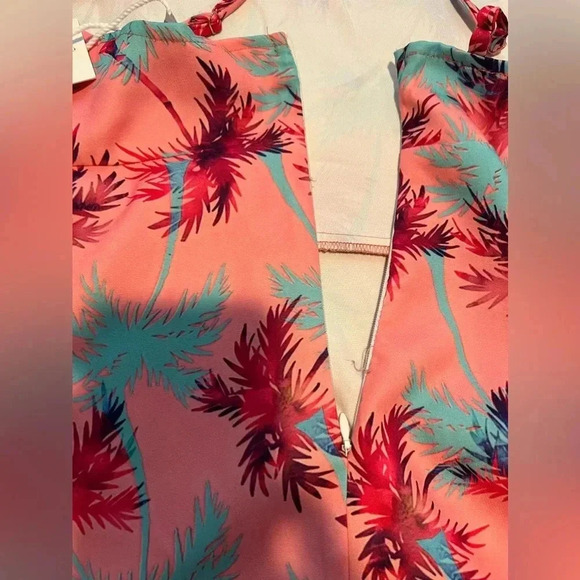 Qian Li | ladies Hawaiian print sundress. Size: 2XL - Picture 11 of 13